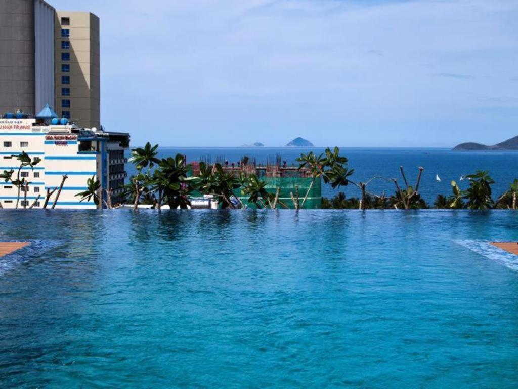 Holiday Hotel Nha Trang Exterior foto