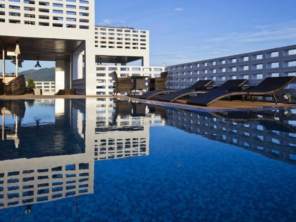 Holiday Hotel Nha Trang Exterior foto