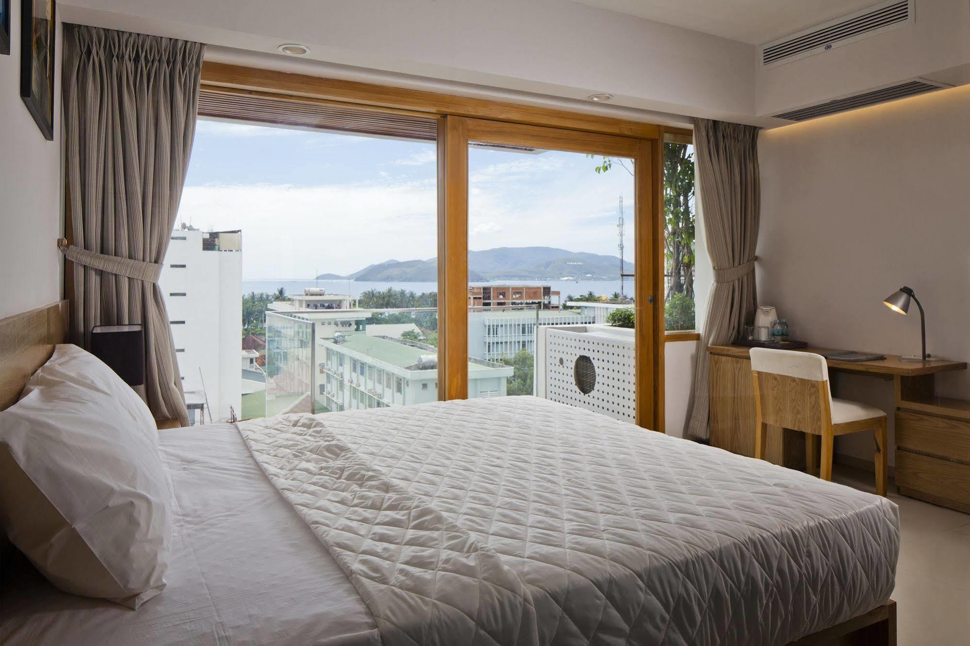 Holiday Hotel Nha Trang Exterior foto
