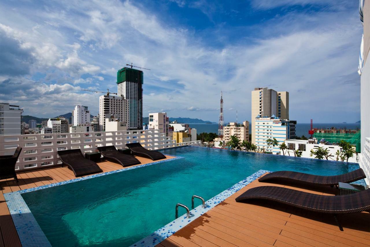 Holiday Hotel Nha Trang Exterior foto